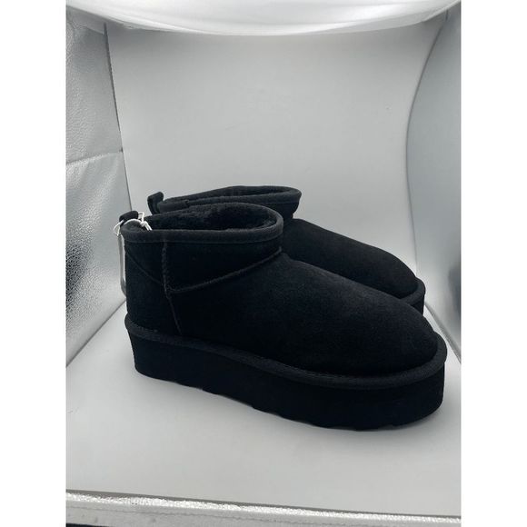 CUSHIONAIRE Women's COZY Genuine Suede pull on platform boot, Black 10 - Picture 1 of 6